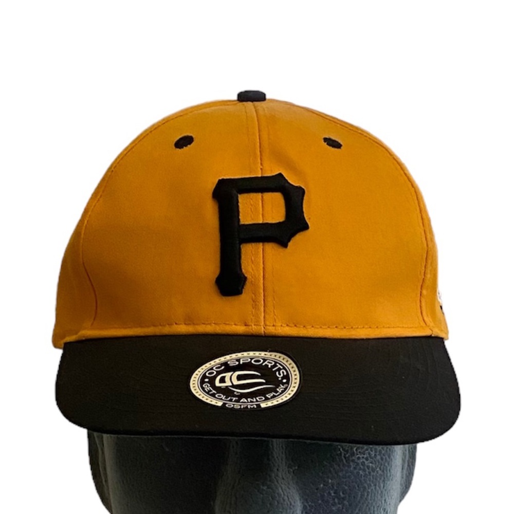 MLB Pittsburgh Pirates Adjustable Hat Licensed